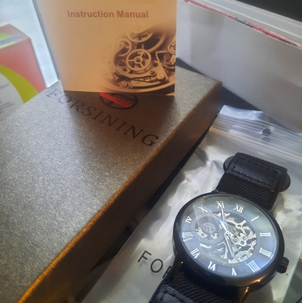 Men's watch..Forsining..NEW...